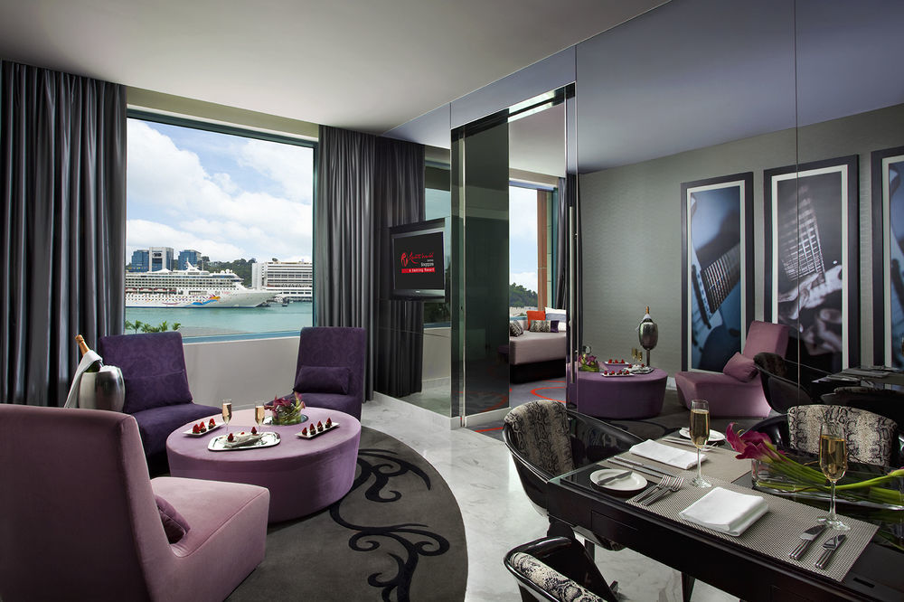 Resorts World Sentosa - Hotel Singapore Exterior photo A suite at the W Hotel, Hong Kong