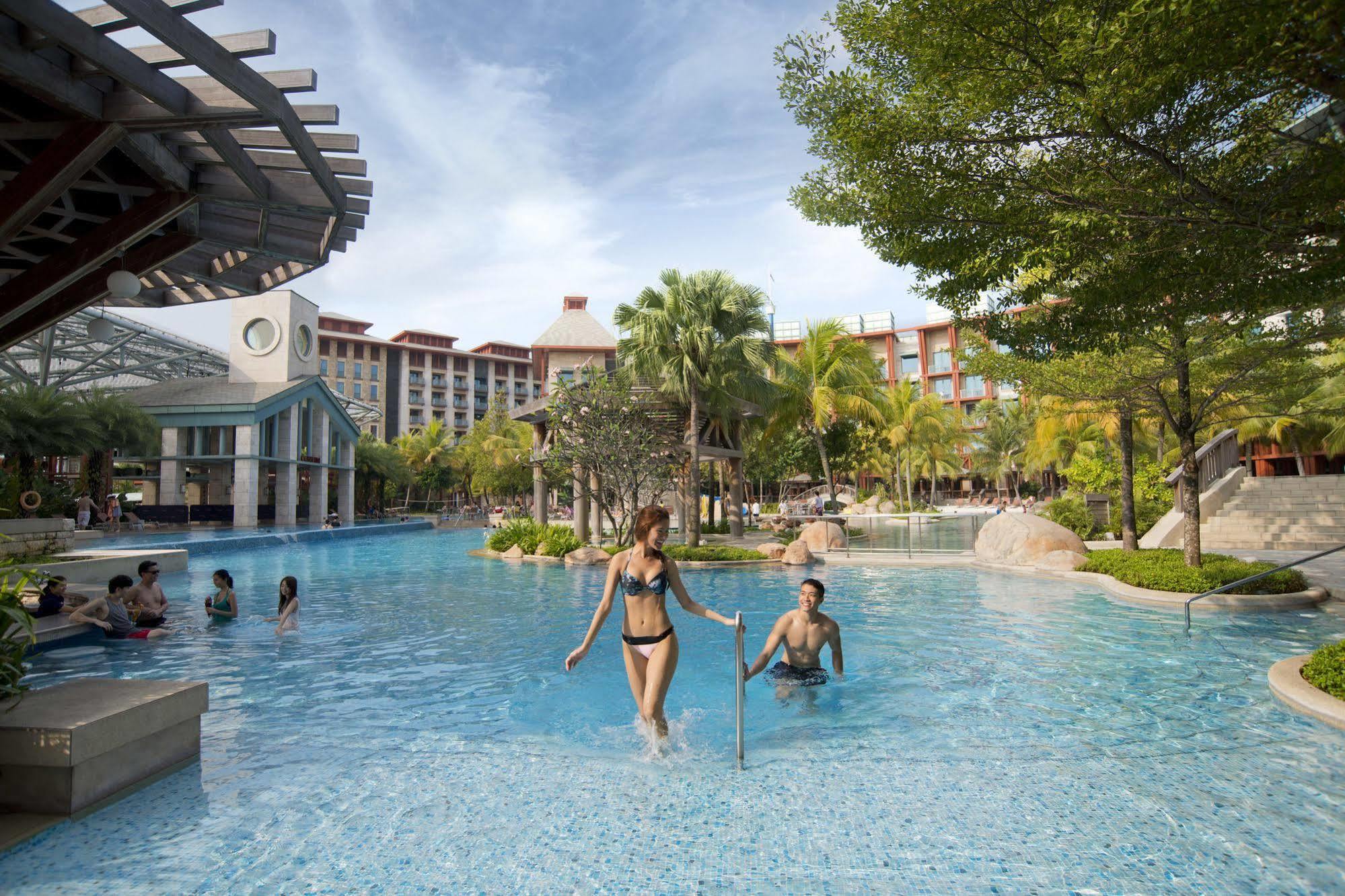 Resorts World Sentosa - Hotel Singapore Exterior photo The Lagoon